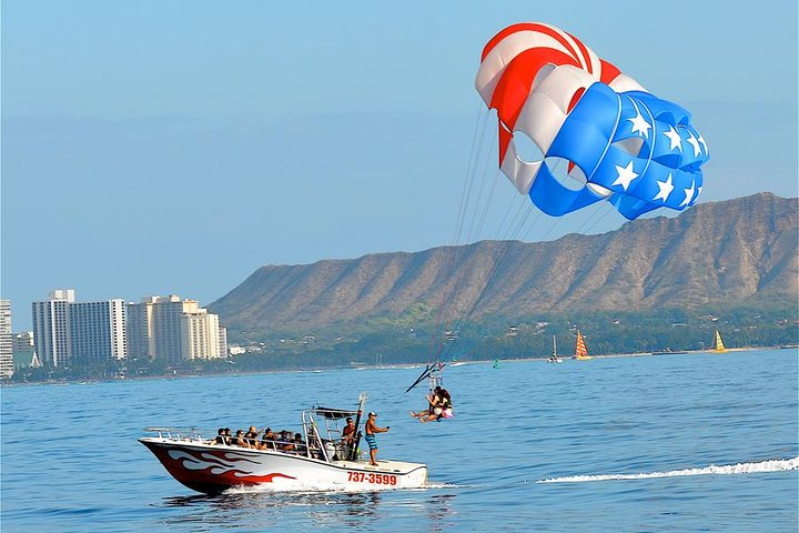 Get an extreme experience with Xtreme Parasail!